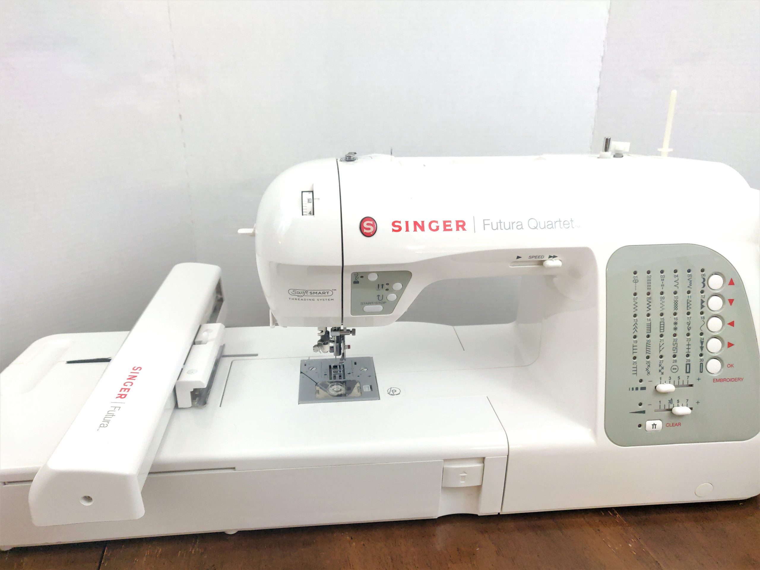 My Embroidery Machine, Singer Futura SEQS-6000